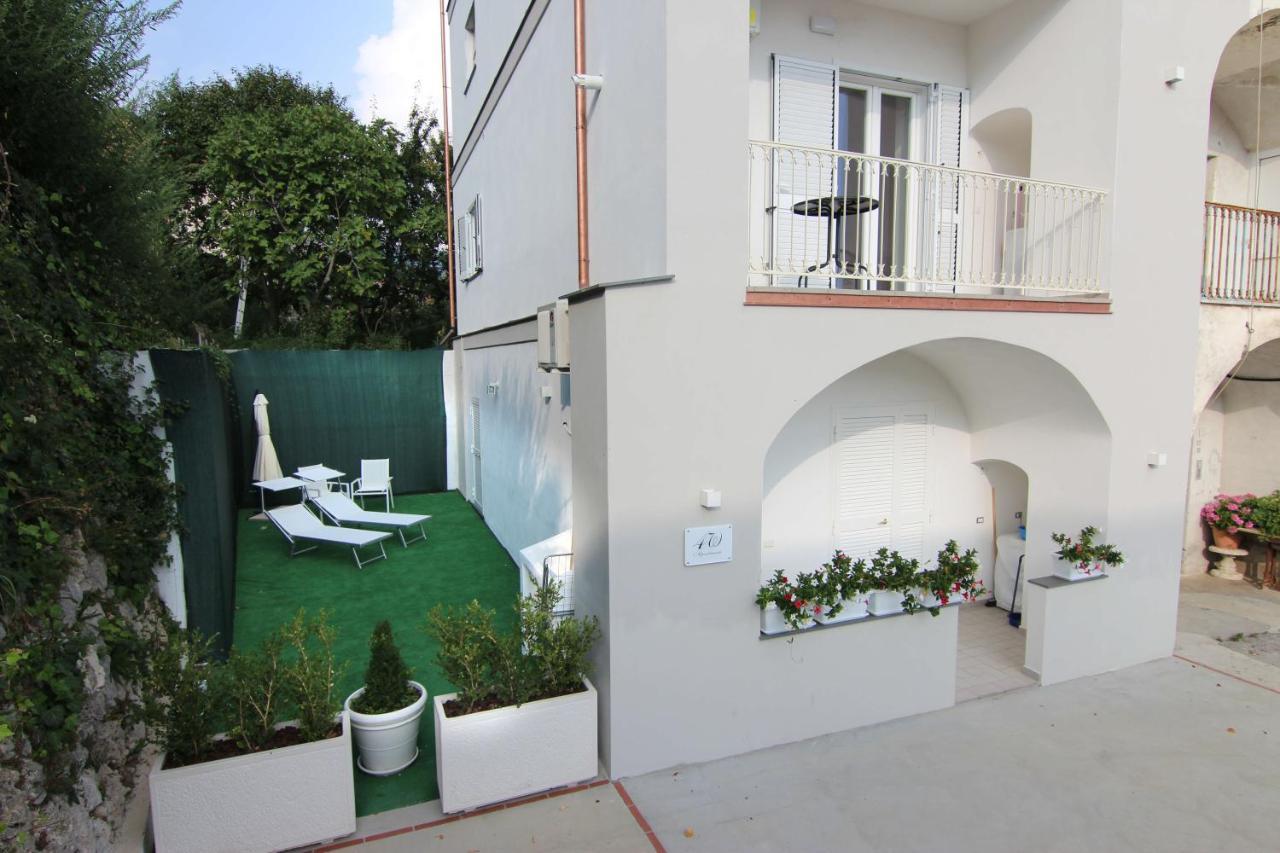 Four White Apartments Agerola Extérieur photo